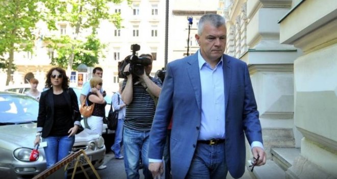 U Zagrebu pretučen Hrvoje Petrač, slomljene mu noge i ima potres mozga