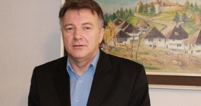 Bivši načelnik Velike Kladuše Admil Mulalić u kafani izboden nožem