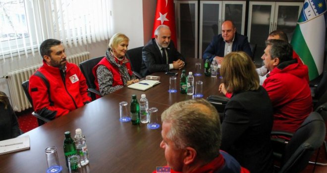 Kinik: Crveni križ će i dalje maksimalno pomagati, ali Vučjak se mora zatvoriti