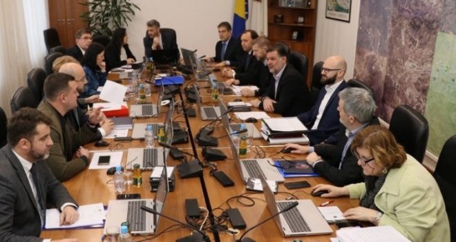 Vlada KS: Počele aktivnosti na uspostavi Centra za upravljanje kvalitetom zraka