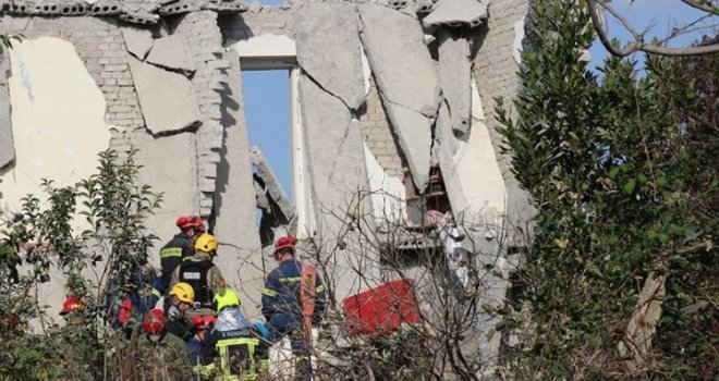 Novi zemljotres u blizini Drača, broj poginulih povećan na 40