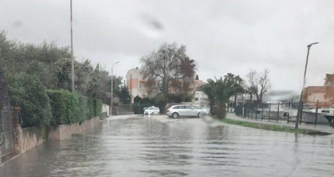 Nevrijeme u Crnoj Gori, Kotor 'pliva'