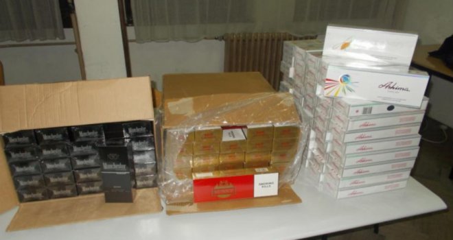 U akciji 'Tabakera' zaplijenjene cigarete, otkrivene prilikom granične kontrole 'Citroena'