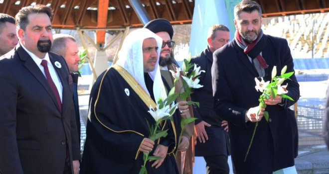 Delegacija Svjetske muslimanske lige odala počast žrtvama genocida u Potočarima