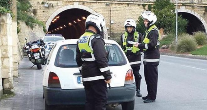 Na Malti više od polovine pripadnika saobraćajne policije uhapšeno, sastavlja se vanredni plan rada