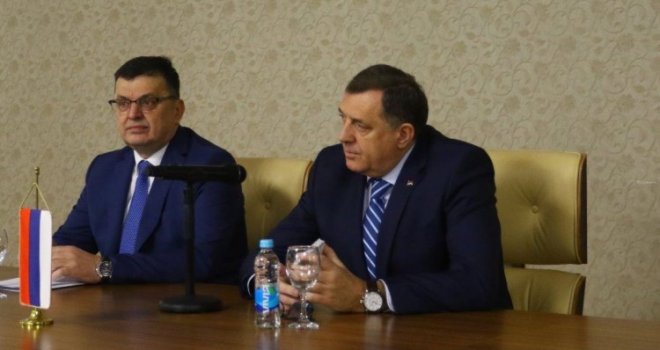 Sastankom u Istočnom Sarajevu predsjedavaju Dodik i Tegeltija