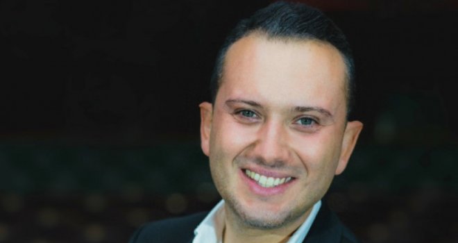 Pjevaču Berinu Buturoviću, nakon svirke u Konjicu, potvrđen korona virus!