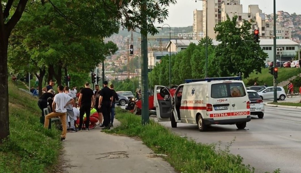 saobracajna-nesreca-alipasino-polje2