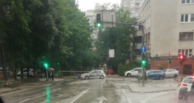 Automobil usmrtio pješaka kod Kliničkog centra Univerziteta u Sarajevu