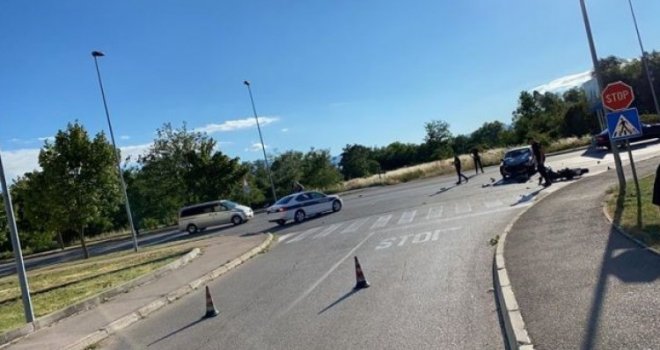 Bugojanac ukrao 'golfa', prebrzo vozio pa sletio s puta: Završio u bolnici s teškim povredama