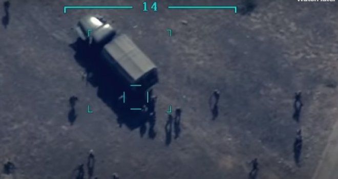 Snimljen trenutak kada granata pogađa rezerviste armenske vojske: Sve je ostalo u dimu