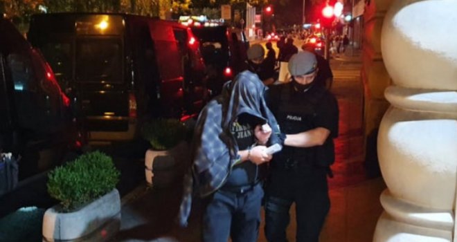 Zatvor u Sarajevu pun policajaca: Pali na uzimanja mita od vozača