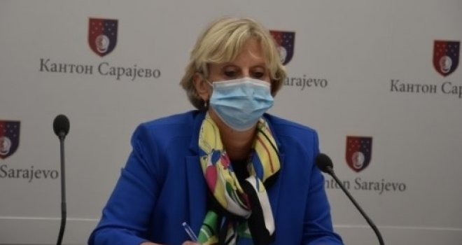 Dr. Alma Kadić pojasnila: Evo zašto smo odlučili da samo srednjoškolci, a ne i osnovci prelaze na online