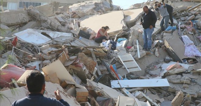 Registrovane prve žrtve potresa: U Izmiru poginule četiri osobe, 120 povrijeđeno