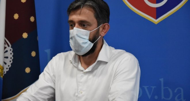 Zalihić o uvođenju restriktivnih mjera: Šta će nam ekonomija ako nam umiru ljudi?