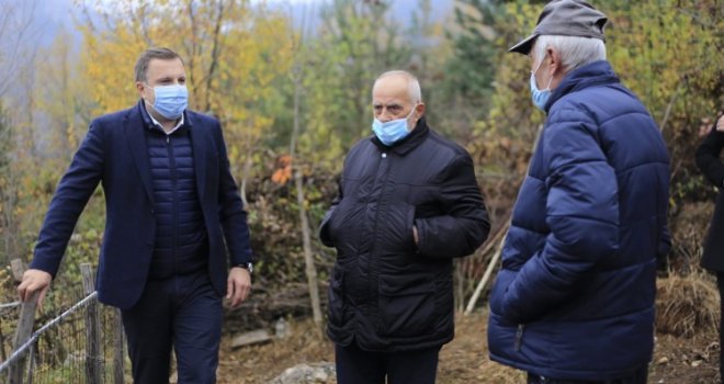 Grad Sarajevo dodjelom plastenika odgovorio na zahtjeve sugrađana, riješeno vodosnabdijevanje zemljišta