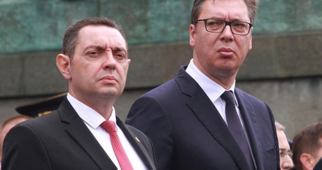 Direktno izazivanje SAD: Kad ti savjetuju da razmisliš prije tetovaže ramena, a ti se iz prkosa istetoviraš posred čela!