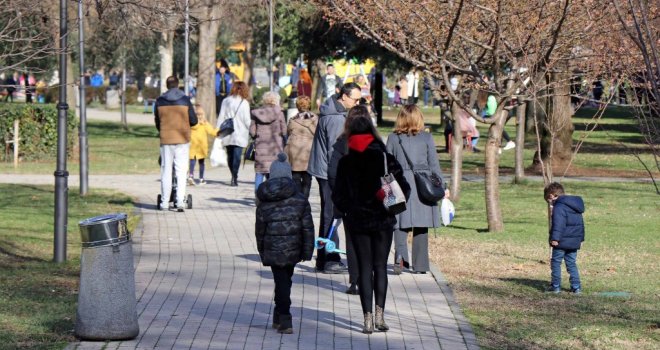 Danas će se ukazati malo sunca, od sutra opet pripremite kišobrane