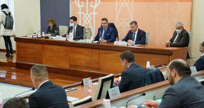 Stanka na Gradskom vijeću Mostar zbog konzultacija o rotirajućem gradonačelniku