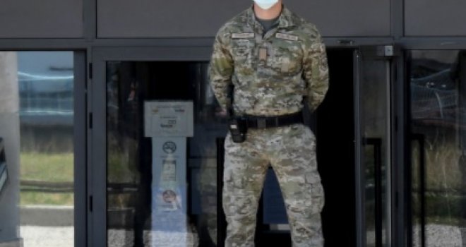 Vojska izlazi na ulice: Od sada osim policije i inspekcije, građane kontrolišu i vojnici