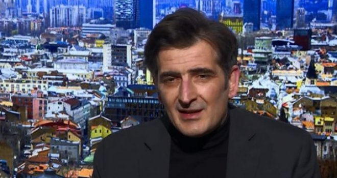 Trojka: Bećirović i Komšić hitno trebaju smijeniti Faruka Kapidžića i Zorana Mikulića