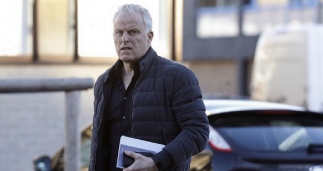  Strava u Holandiji: Poznati nizozemski novinar ustrijeljen na ulici u Amsterdamu