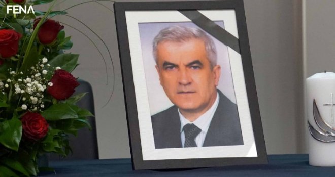 Kolege, prijatelji i obitelj oprostili se od federalnog ministra zdravstva Vjekoslava Mandića