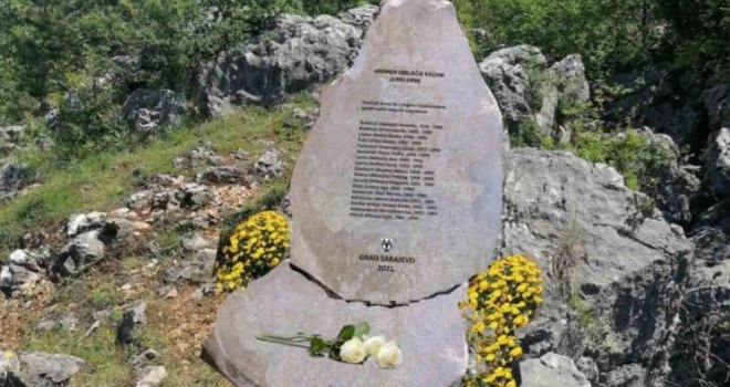 Nastavlja se bura oko teksta na spomen ploči na Kazanima: 'Neprihvatljivo za časne pripadnike Armije i MUP-a RBiH!'