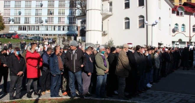U Srebrenici komemoracija i dženaza Hajri Ćatić: 'Njena najveća želja je bila pronaći kosti sina Nine...'