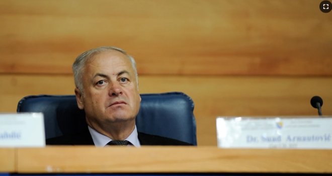 Arnautović o odluci CIK-a o Dodiku: 'Nema mogućnosti da CIK tu odluku ne provede!'