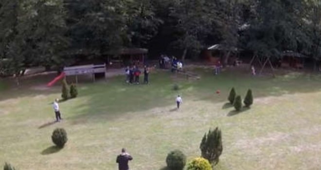 Utopila se petogodišnja djevojčica: Niko nije primijetio kada je ušla u improvizovani bazen...