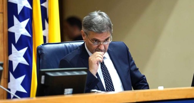 Denis Zvizdić: Zabranjeno je i bilo kakvo buduće djelovanje po neustavnom izbornom zakonu RS