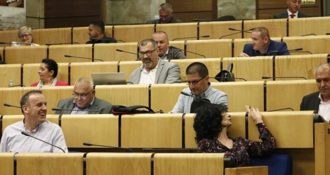 Dom naroda PFBiH danas glasa o zabrani izgradnje malih hidroelektrana