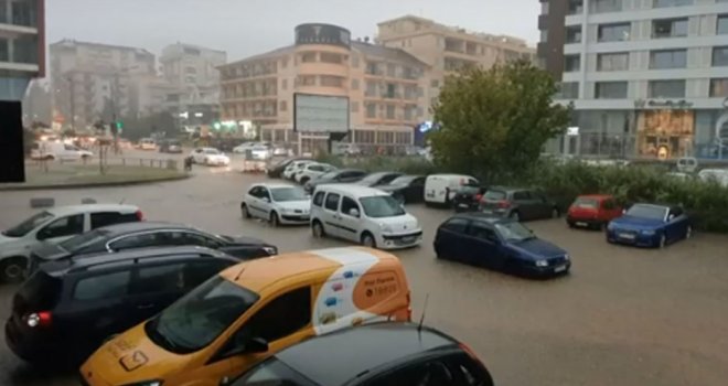 Budva pod vodom, poplavljen i tunel Mogren