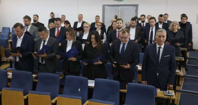 Kanton Sarajevo dobio novu Skupštinu: Zastupnici preuzeli mandate