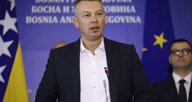 Akcija MUP-a RS: Zbog Mladena Lučića naređeno privođenje i ministra Nenada Nešića