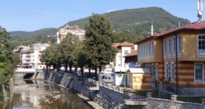 Kladanj: Vijećnik podnio inicijativu da im se drastično smanje paušali