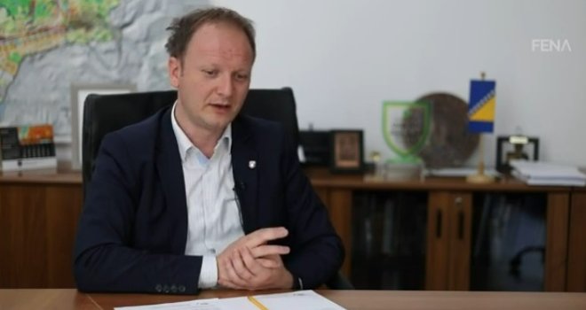 Iz pritvora u Zenici pušten Bojan Bošnjak, Ministar komunalne privrede KS