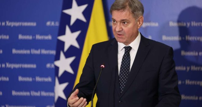 Zvizdić: Ako 'Trojka' odluči izbaciti SNSD, ni HDZ to neće zaustaviti