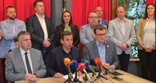 Opozicija iz RS najavljuje platformu za rješenje krize na nivou BiH