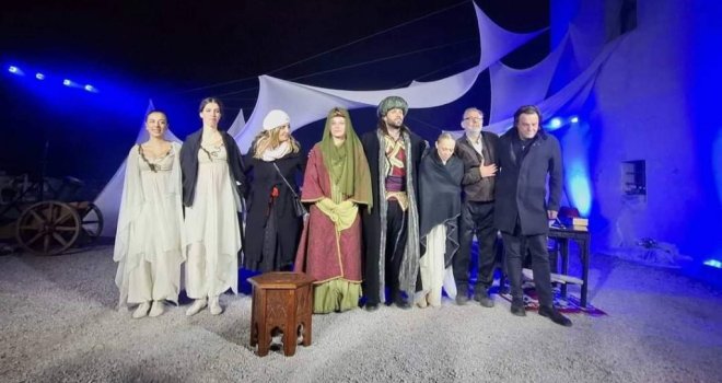 Sarajevska premijera teatarskog performansa 'Izdaja Zmaja od Bosne' 9. maja u Velikoj dvorani BKC-a
