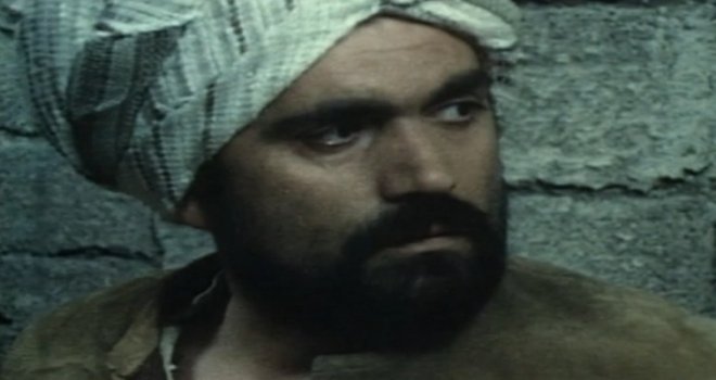 In memoriam: Josip Pejaković u jednoj od svojih najvećih uloga... Čuvena 'Hasahaginica' na Federalnoj televiziji