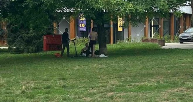 Stanovnici Višnjika uznemireni: Grupice ovisnika okupirale park Kemal Monteno