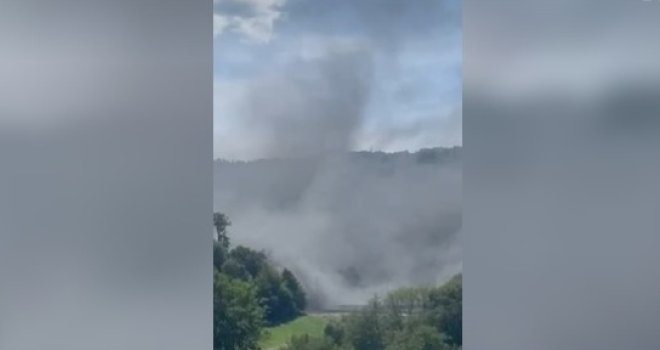 Nova nevolja na autoputu A1: Buknuo požar u tunelu Ivan kod Tarčina, zapalilo se vozilo, stvorile se ogromne gužve 