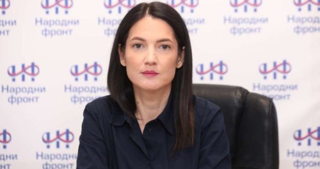 Jelena Trivić: 'Skidanje sankcija dolazi nakon kapitulacije i izdaje u NSRS od skupštinske većine'