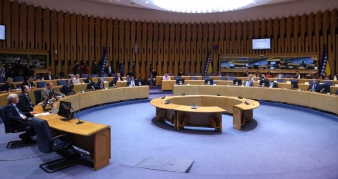 Opet ništa od smjene SNSD-ovih kadrova: Delegati HDZ-a nisu došli na sjednicu