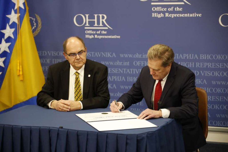 schmidt-turner-sarajevo-2-fena