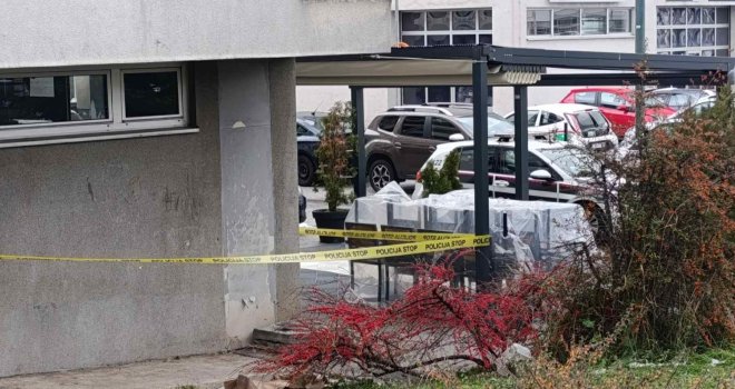 Požar izbio u kafiću na Šipu: Muškarac polio benzinom objekat?