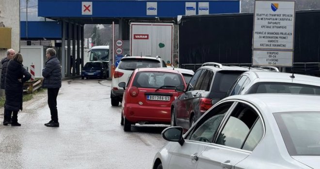 Pao sistem Granične policije BiH: Granični prijelazi nisu u funkciji, stvorene ogromne gužve