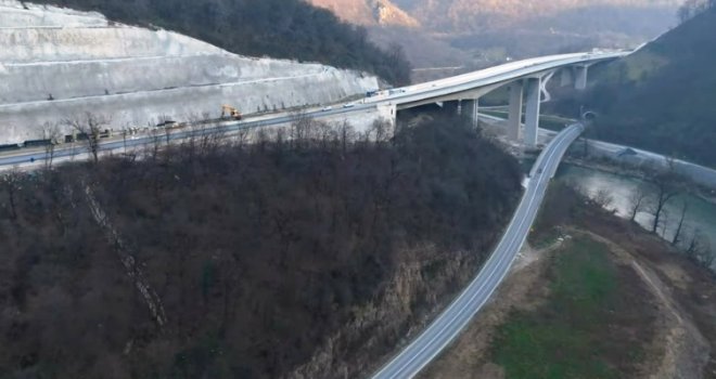 Pogled iz zraka: Kako izgleda dionica autoputa Vc Vranduk - Nemila, koja bi uskoro trebala biti otvorena za promet?  